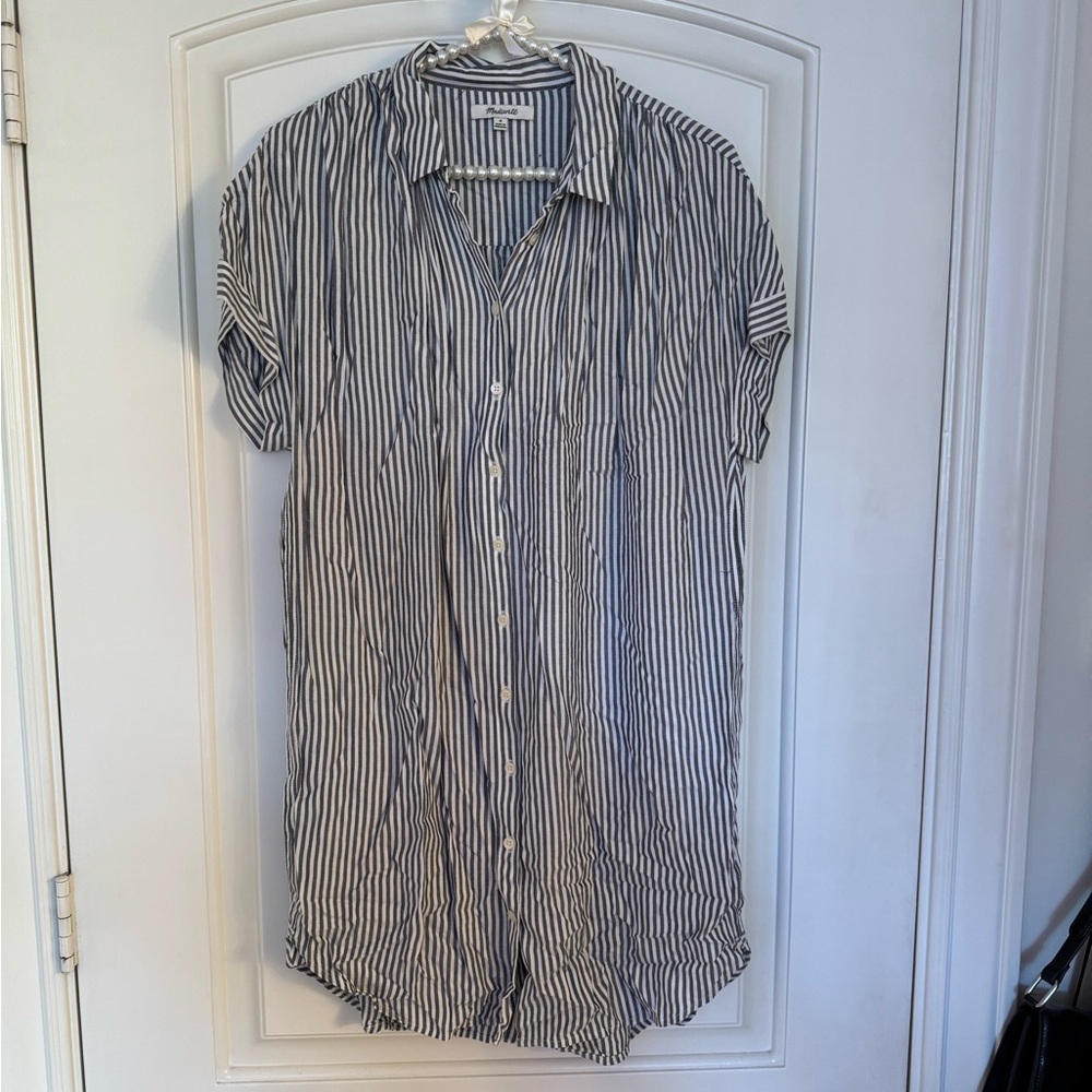 Madewell Black and White Button Down Shirt